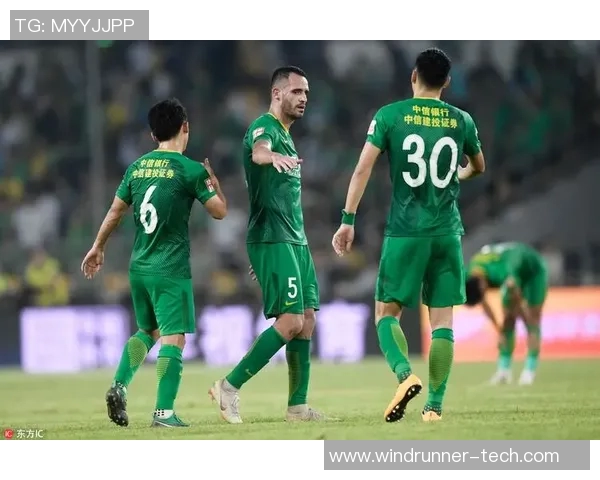 北京国安与山东鲁能激战正酣精彩赛事直播尽在BTV频道